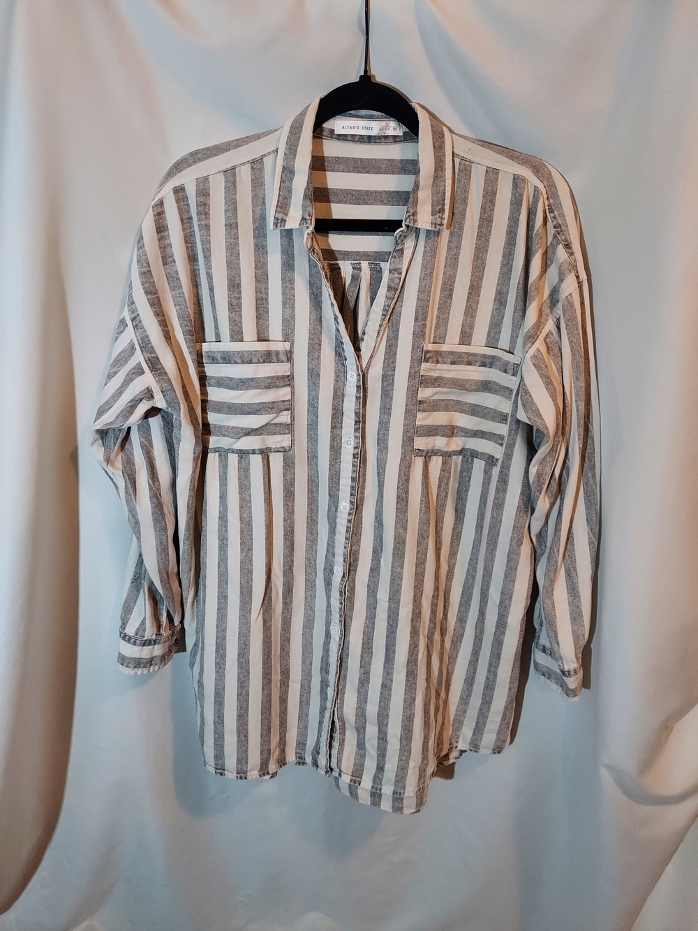 Altar'd State Gray White Vertical Stripe Boyfriend Cotton Button Up Top XL
